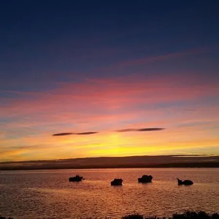 Havre De Paix Au Bord De Létang De Thau Avec Vue-magnifiques Couchers De Soleil-et Accès Direct Et Privé à L'eau-possibilité De Se Garer Gratuitement Dans La Rue Apartamento